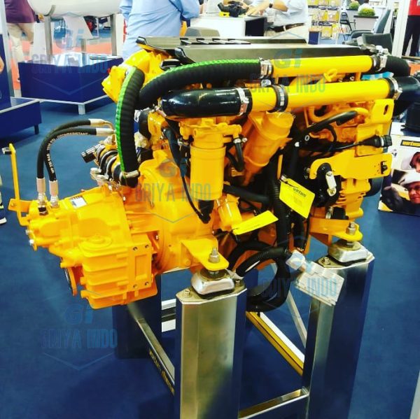 VETUS VF4.180 marine diesel engine front view