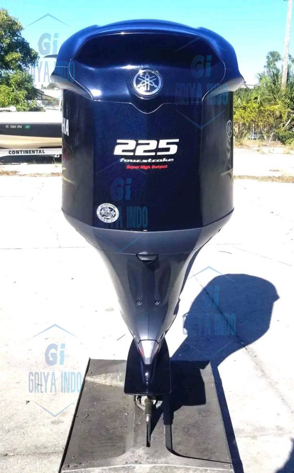 Yamaha VF225LA Outboard Engine 225HP V MAX SHO