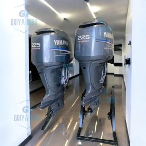 Yamaha F225XB Outboard Engine 225HP
